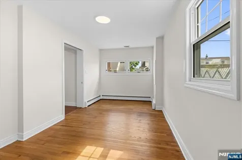 29 Graham Terrace Saddle Brook NJ 07663