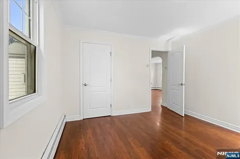 29 Graham Terrace Saddle Brook NJ 07663