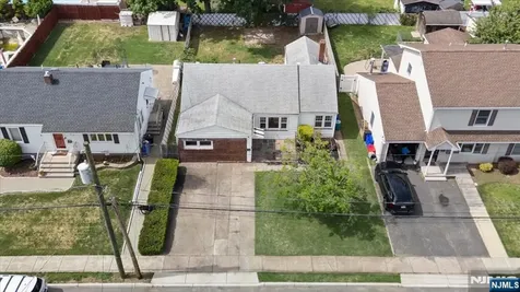 29 Graham Terrace Saddle Brook NJ 07663