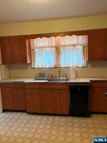 12 Ferncliff Road Bloomfield NJ 07003