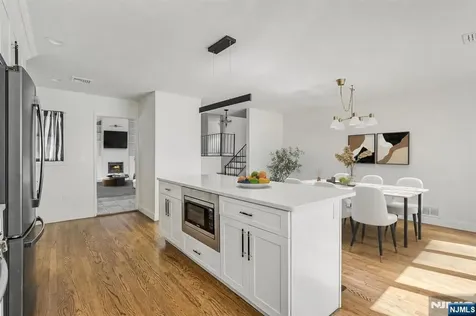 32 Brantwood Place Clifton NJ 07013
