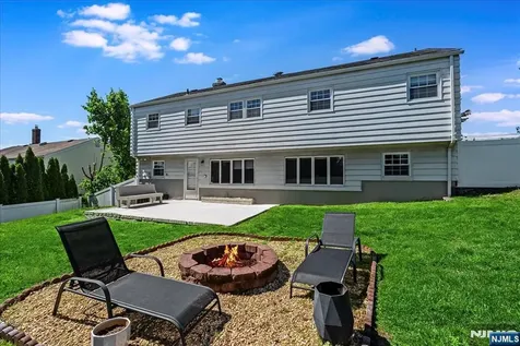 32 Brantwood Place Clifton NJ 07013