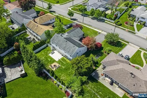 32 Brantwood Place Clifton NJ 07013