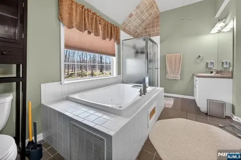 15 Hidden Valley Road Newton NJ 07860