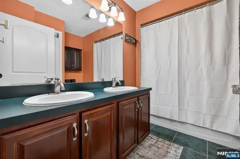 15 Hidden Valley Road Newton NJ 07860