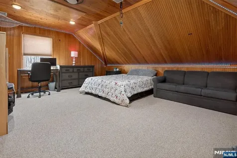 15 Hidden Valley Road Newton NJ 07860