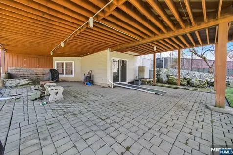 15 Hidden Valley Road Newton NJ 07860
