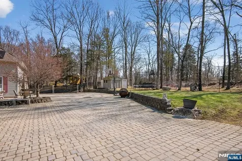 15 Hidden Valley Road Newton NJ 07860