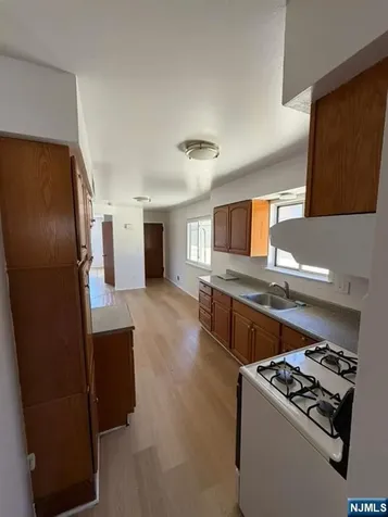 330 Taft Place Harrison NJ 07029