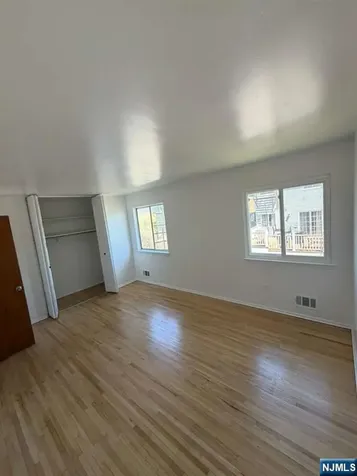 330 Taft Place Harrison NJ 07029