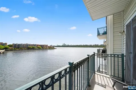 250 The Promenade Edgewater NJ 07020