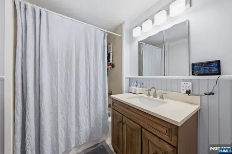 46 Oakley Terrace Nutley NJ 07110