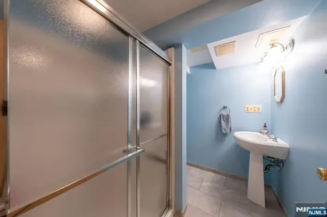 46 Oakley Terrace Nutley NJ 07110
