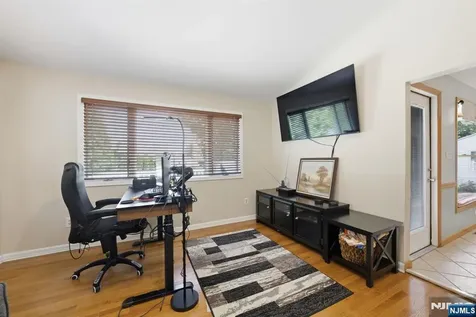 46 Oakley Terrace Nutley NJ 07110