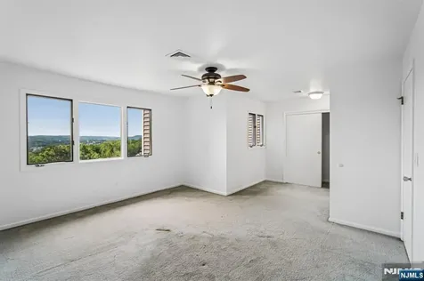 304 Heights Drive Haledon NJ 07508