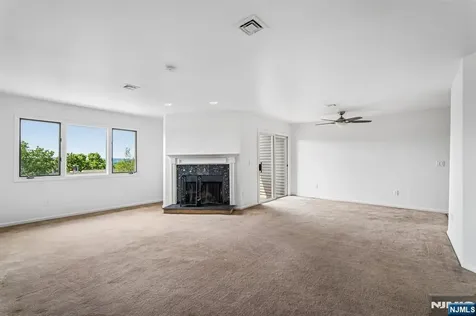 304 Heights Drive Haledon NJ 07508