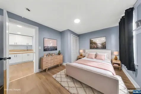 79 Delmar Place Irvington NJ 07111