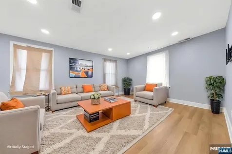 79 Delmar Place Irvington NJ 07111