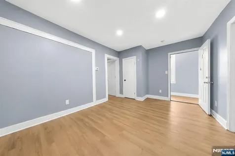 79 Delmar Place Irvington NJ 07111