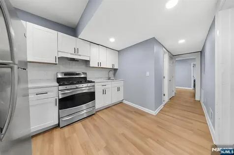 79 Delmar Place Irvington NJ 07111