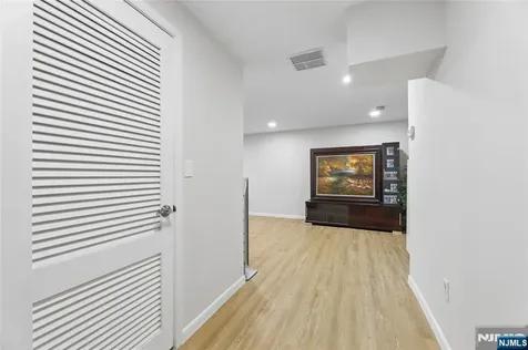 613 Fir Court Norwood NJ 07648