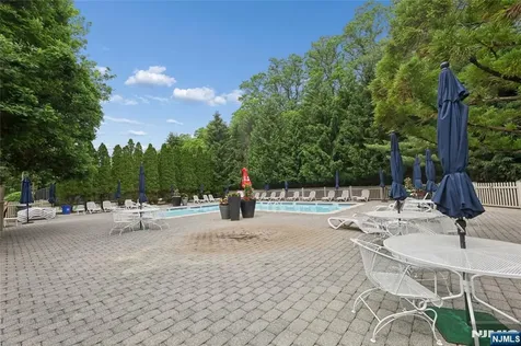 613 Fir Court Norwood NJ 07648