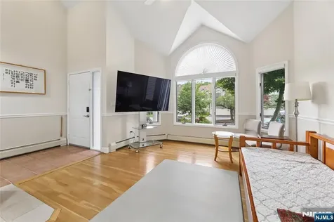 613 Fir Court Norwood NJ 07648