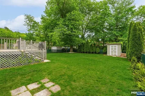 3 Roy Avenue Bloomingdale NJ 07403
