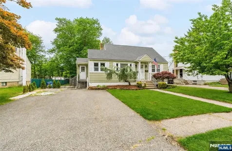 3 Roy Avenue Bloomingdale NJ 07403