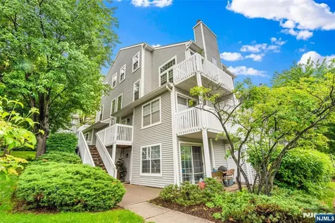 45 Fox Run Drive Englewood NJ 07631