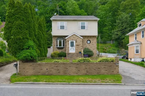 562 Valley Road Clifton NJ 07013
