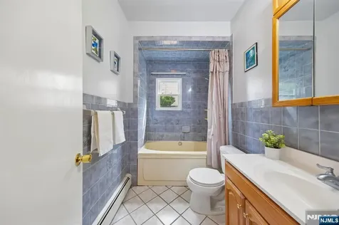 562 Valley Road Clifton NJ 07013