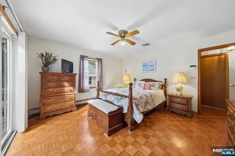 562 Valley Road Clifton NJ 07013
