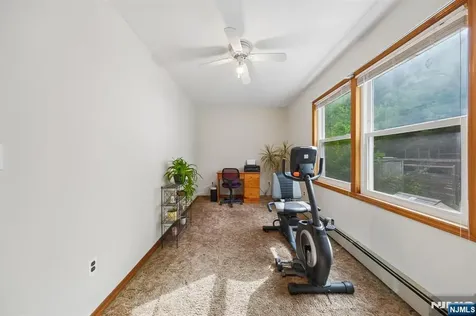 562 Valley Road Clifton NJ 07013