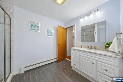 562 Valley Road Clifton NJ 07013