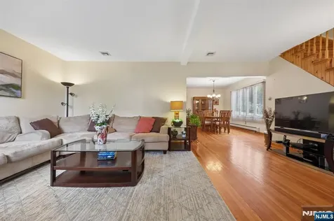 562 Valley Road Clifton NJ 07013