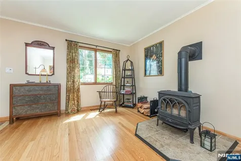 56 Lunn Avenue Bergenfield NJ 07621