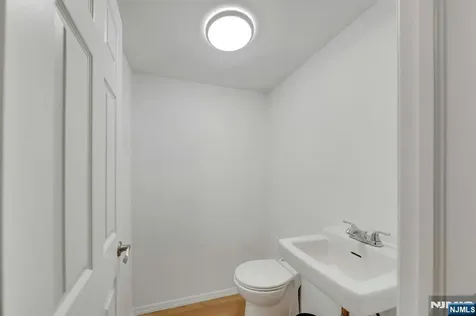 451 Chestnut Street Nutley NJ 07110
