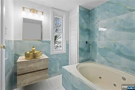 1407 85th Street North Bergen NJ 07047