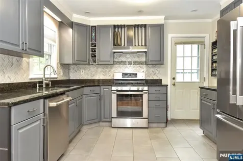 40 Poplar Grove Terrace West Milford NJ 07480