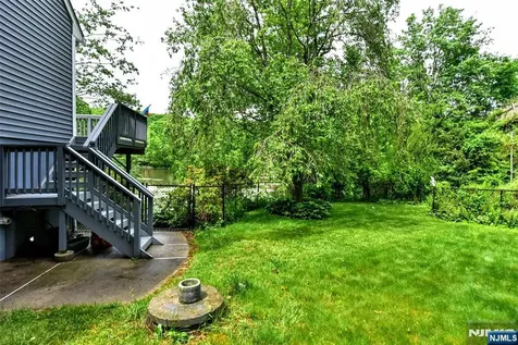 40 Poplar Grove Terrace West Milford NJ 07480