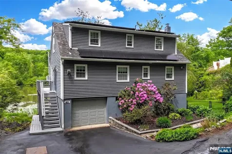 40 Poplar Grove Terrace West Milford NJ 07480