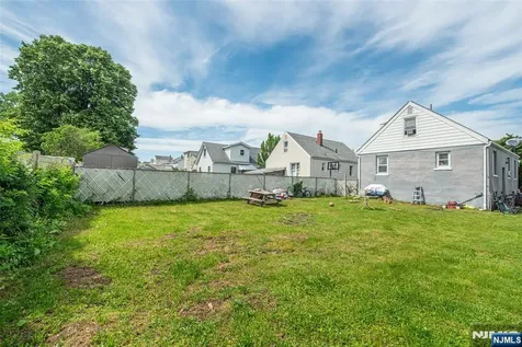 43 Fritz Street Bloomfield NJ 07003