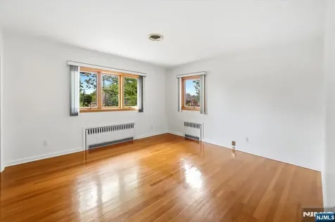 535 Summit Englewood Cliffs NJ 07632