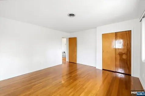 535 Summit Englewood Cliffs NJ 07632