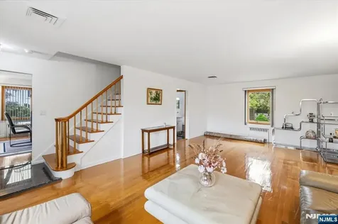 535 Summit Englewood Cliffs NJ 07632