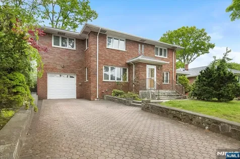535 Summit Englewood Cliffs NJ 07632
