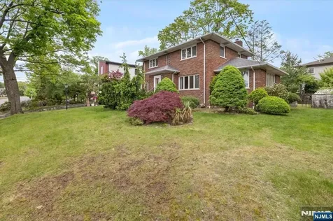 535 Summit Englewood Cliffs NJ 07632
