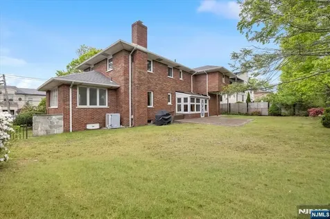 535 Summit Englewood Cliffs NJ 07632