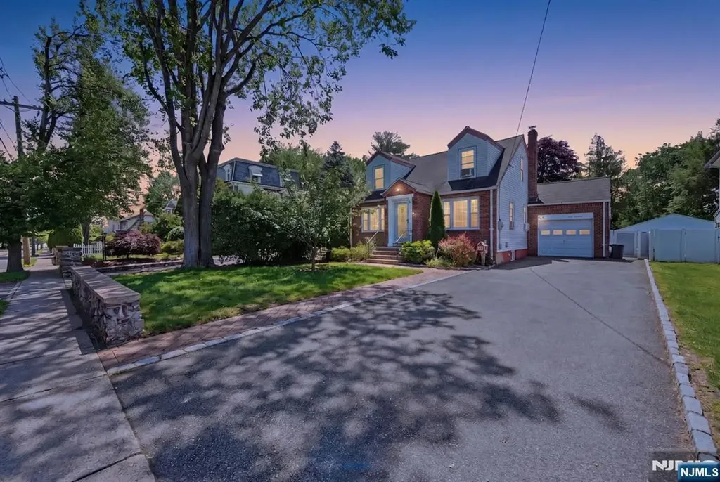 319 E Madison Avenue Dumont NJ 07628